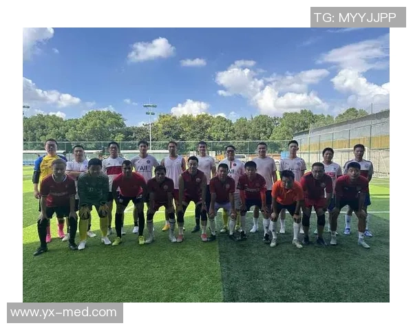 深圳足球队在邀请赛中的团队协作表现分析与评价