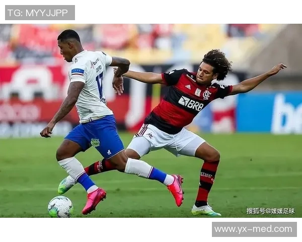 两米二足球明星的传奇之路与辉煌成就揭秘